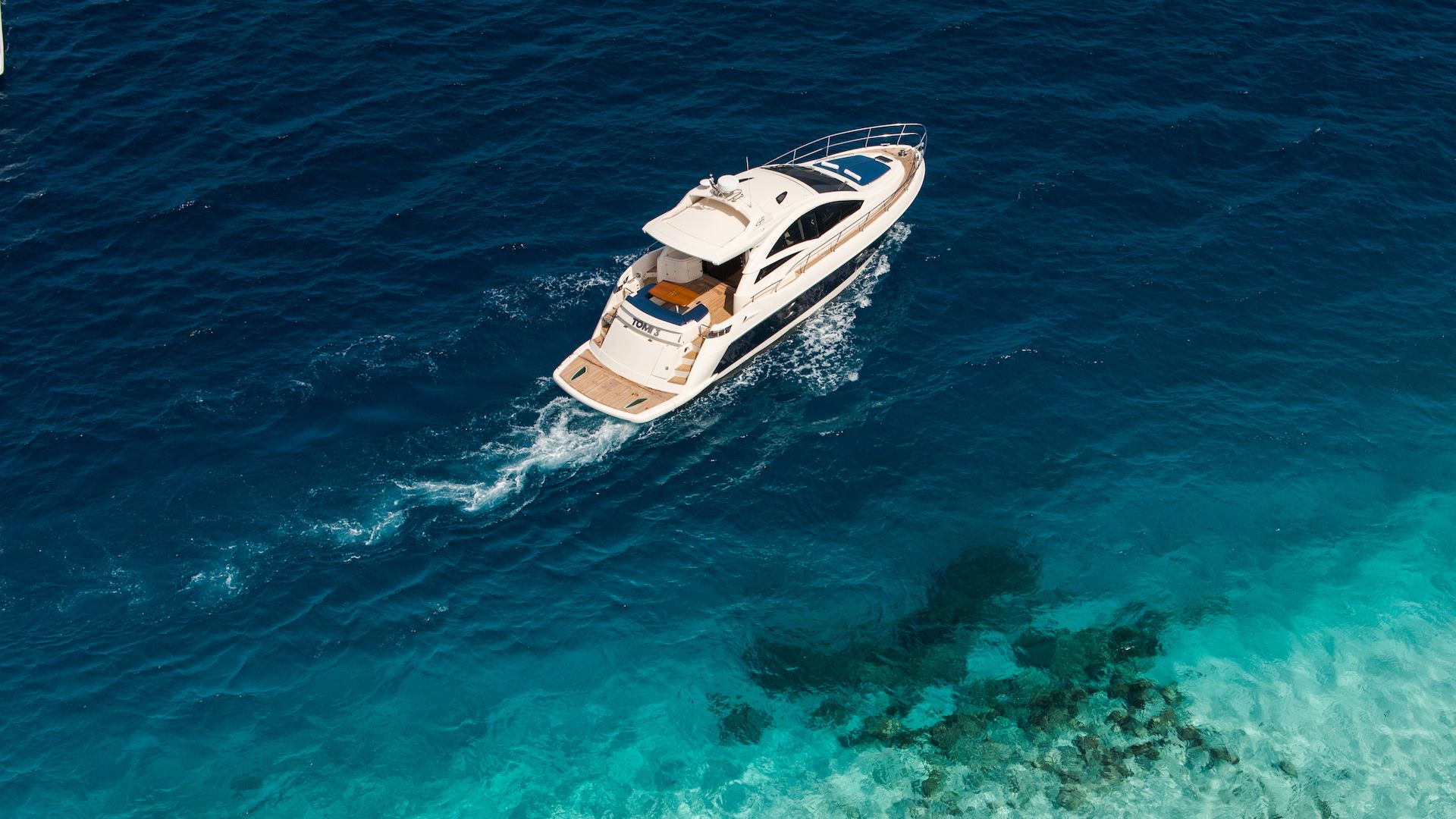 Luxury Yacht Charter